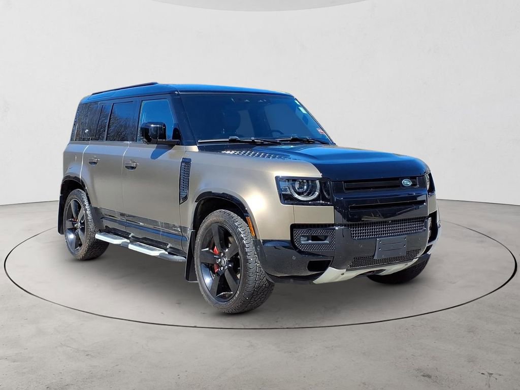 Used 2024 Land Rover Defender 110 X image 3