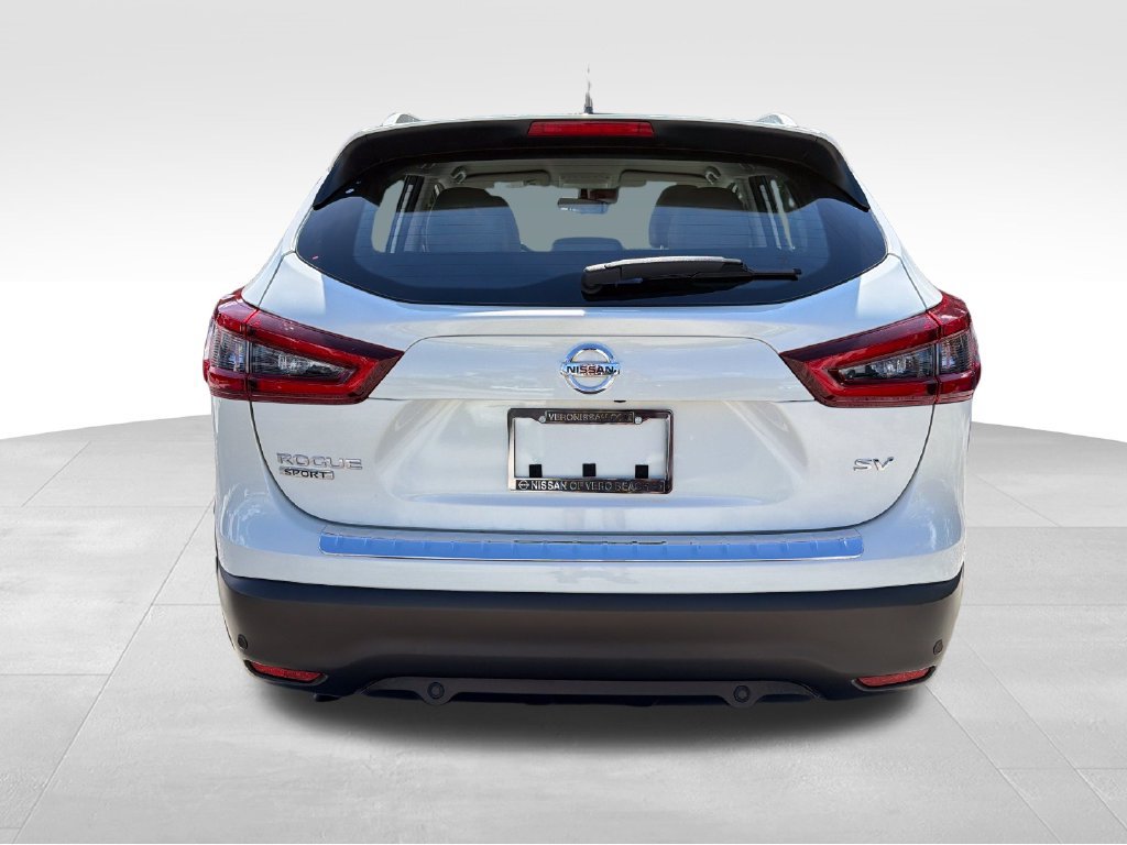Used 2022 Nissan Rogue Sport SV w/ Technology Package FWD image 7