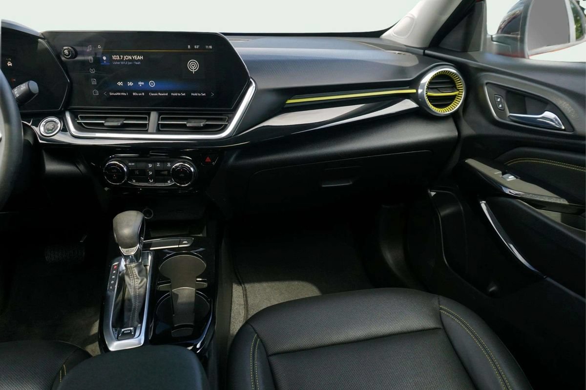 Used 2024 Chevrolet Trax ACTIV w/ Sunroof Package FWD image 20