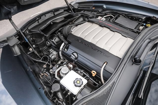 Used 2019 Chevrolet Corvette Stingray Coupe w/ 1LT RWD image 75