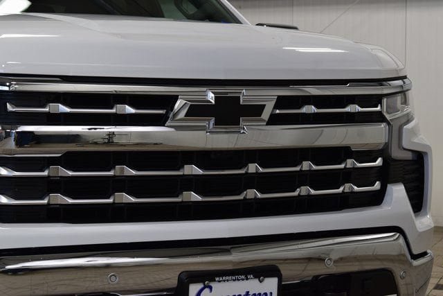 New 2026 Chevrolet Silverado 1500 LTZ w/ LTZ Premium Package AWD/4WD image 11