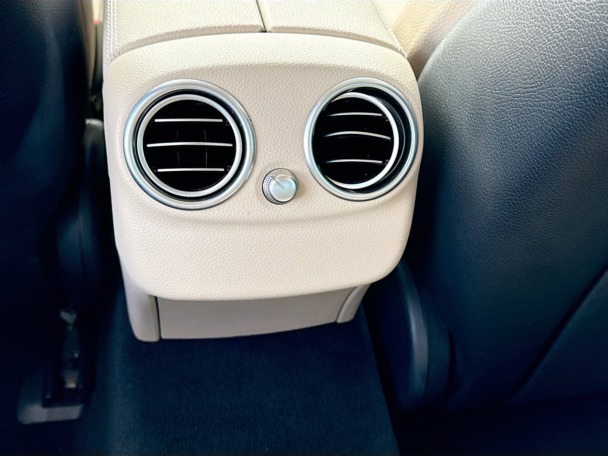 Used 2019 Mercedes-Benz C 300 Sedan image 19