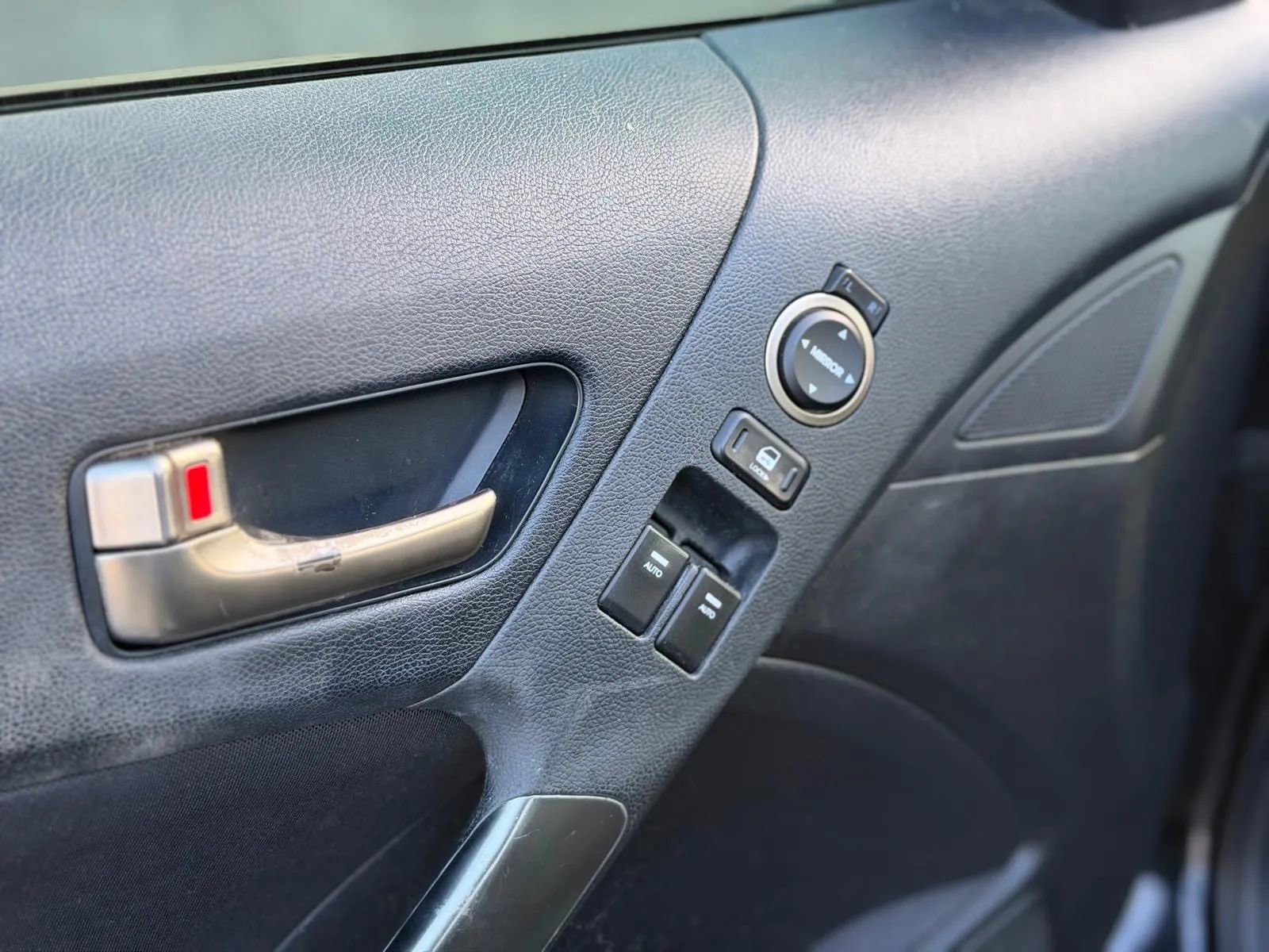 Used 2015 Hyundai Genesis 3.8 image 21