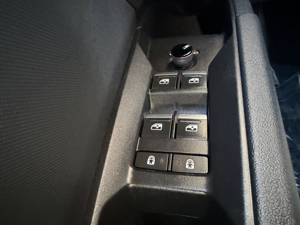 Used 2024 Audi Q4 e-tron Premium image 24