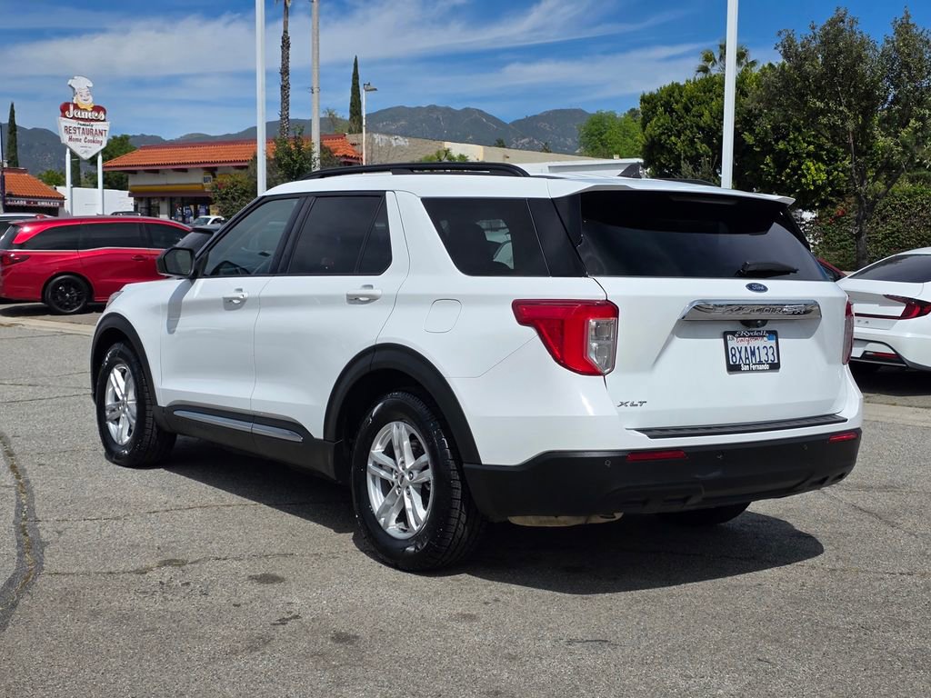 Used 2021 Ford Explorer XLT image 6