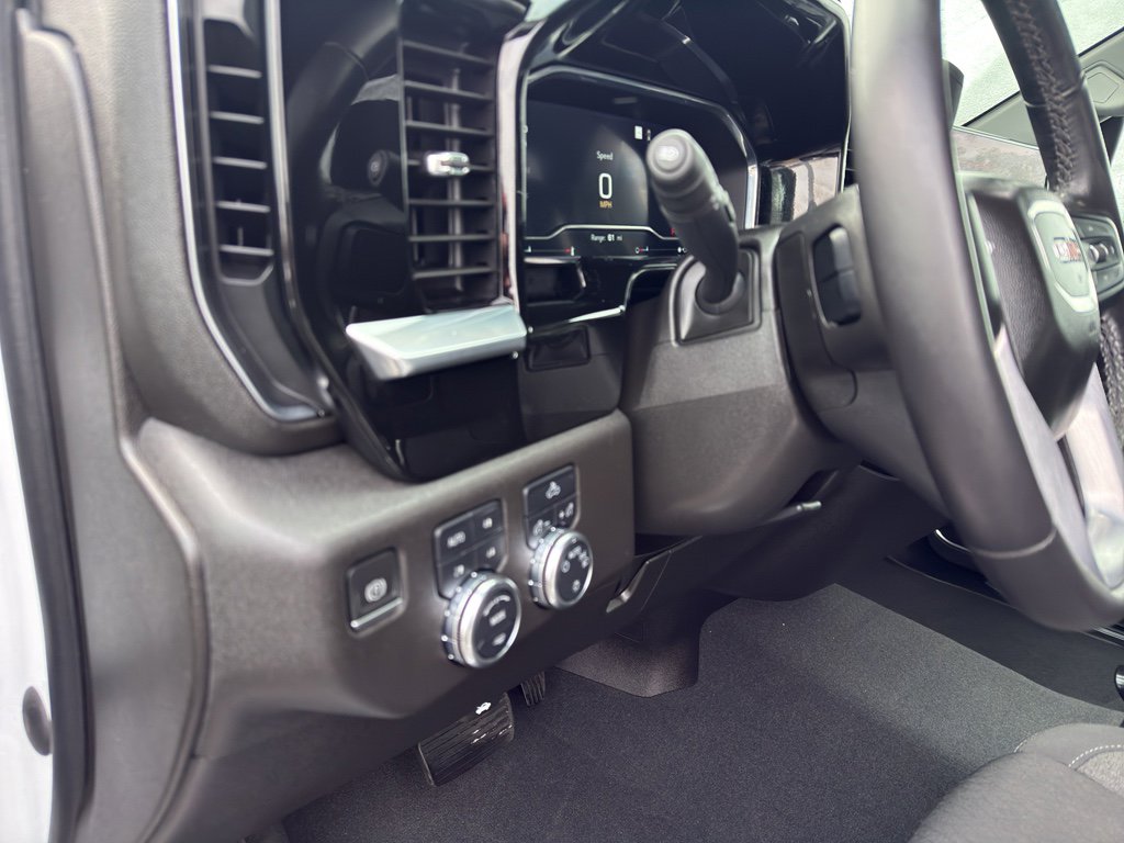Used 2022 GMC Sierra 1500 SLE w/ X31 Off-Road Package image 17