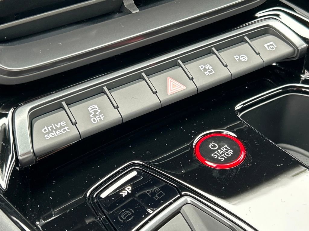 New 2026 Audi RS e-tron GT Base image 36