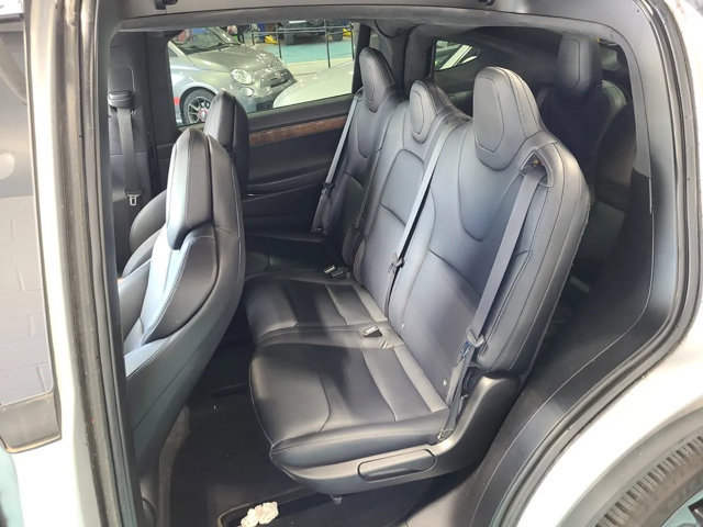 Used 2018 Tesla Model X 100D AWD/4WD image 3