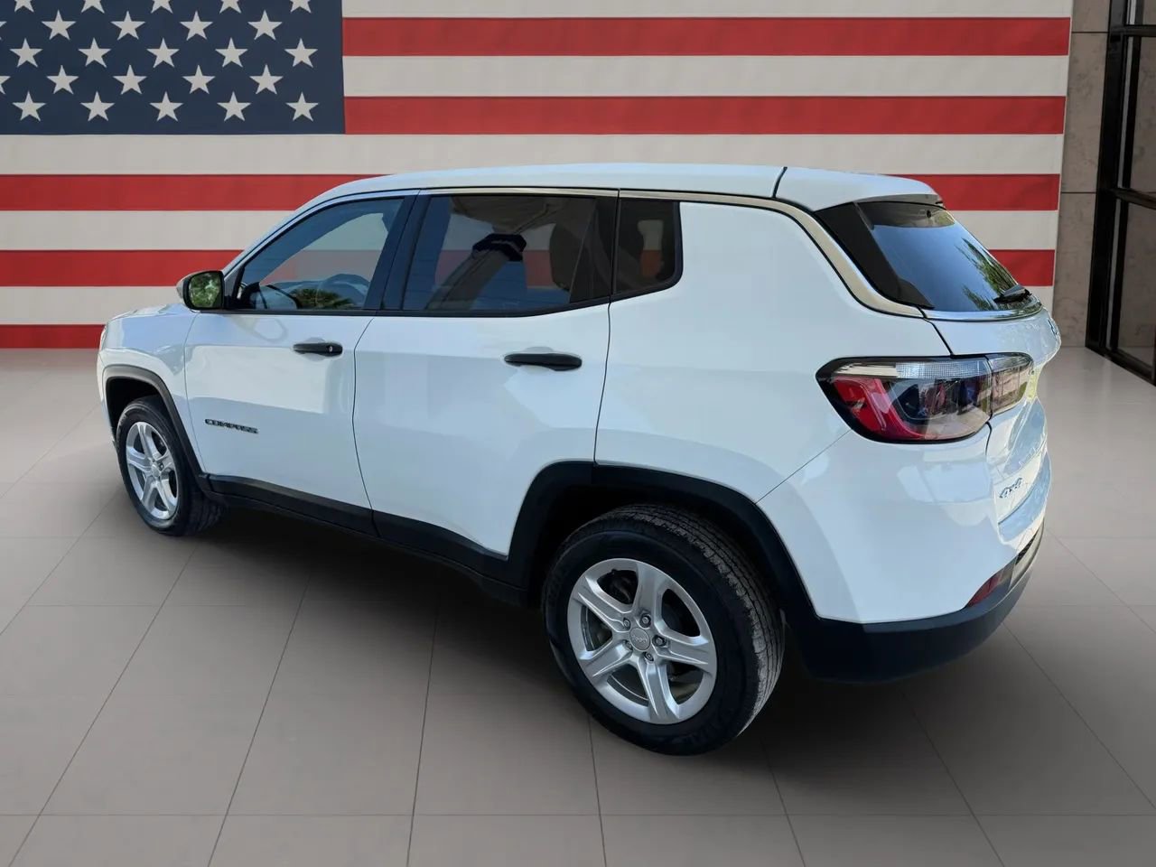 Used 2024 Jeep Compass Sport image 7