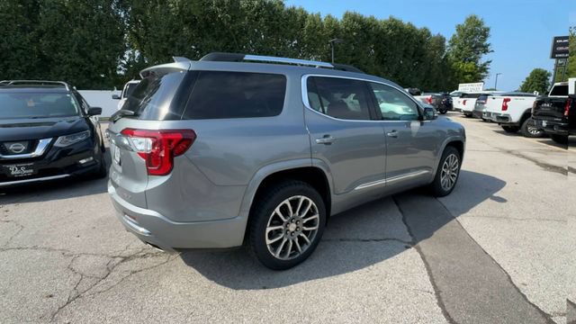 Used 2023 GMC Acadia Denali w/ Denali Ultimate Package AWD/4WD image 8
