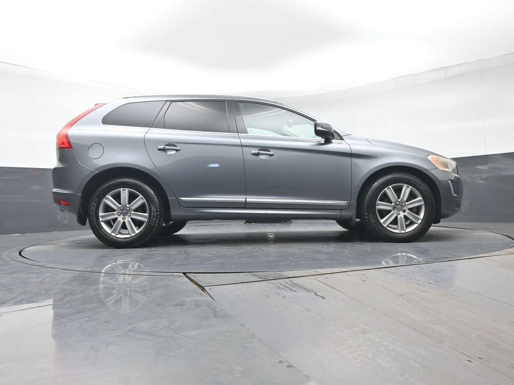 Used 2017 Volvo XC60 T5 Inscription w/ Preferred Option Package image 35