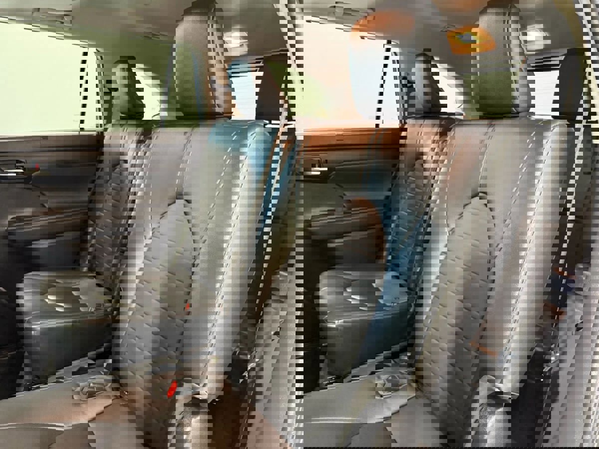 Used 2023 Toyota Highlander XLE image 25