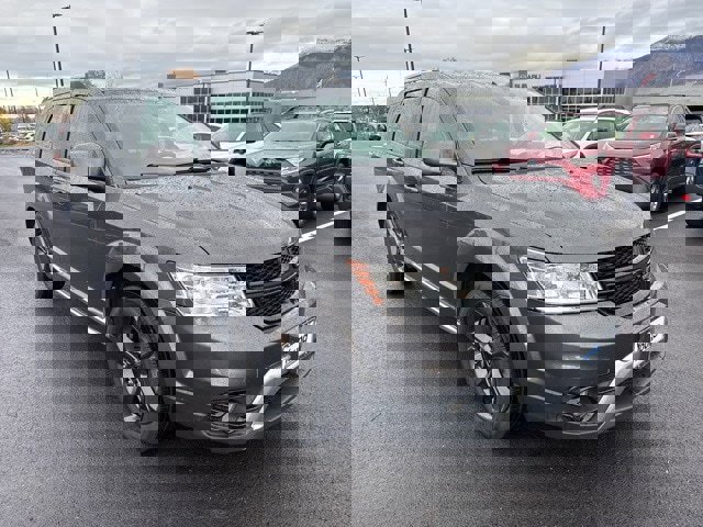 Used 2018 Dodge Journey Crossroad image 1