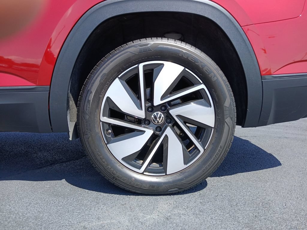 Used 2024 Volkswagen Atlas SE FWD image 23