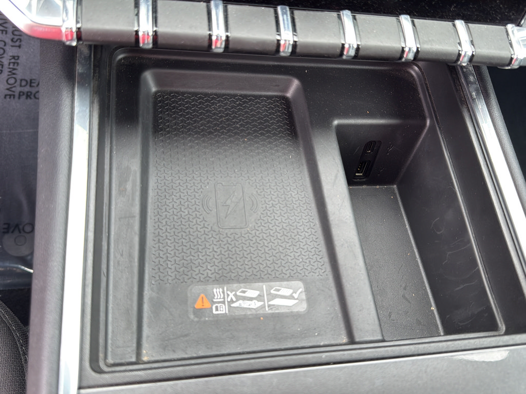 Used 2025 GMC Acadia Elevation FWD image 24