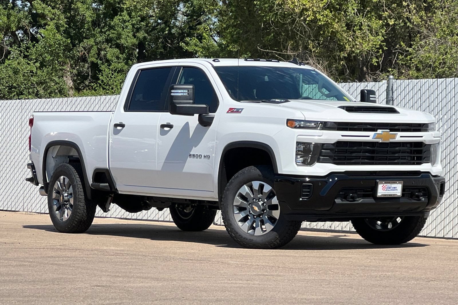 New 2026 Chevrolet Silverado 2500 Custom w/ Custom Value Package AWD/4WD image 2
