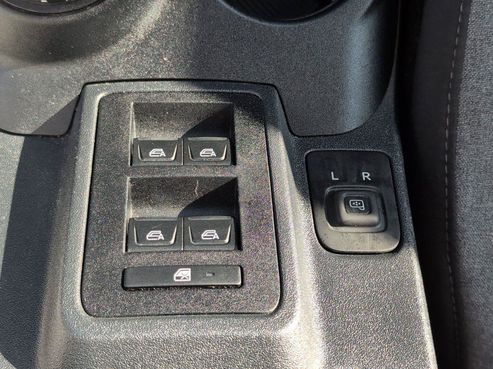 Used 2022 Ford Bronco 4-Door AWD/4WD image 26