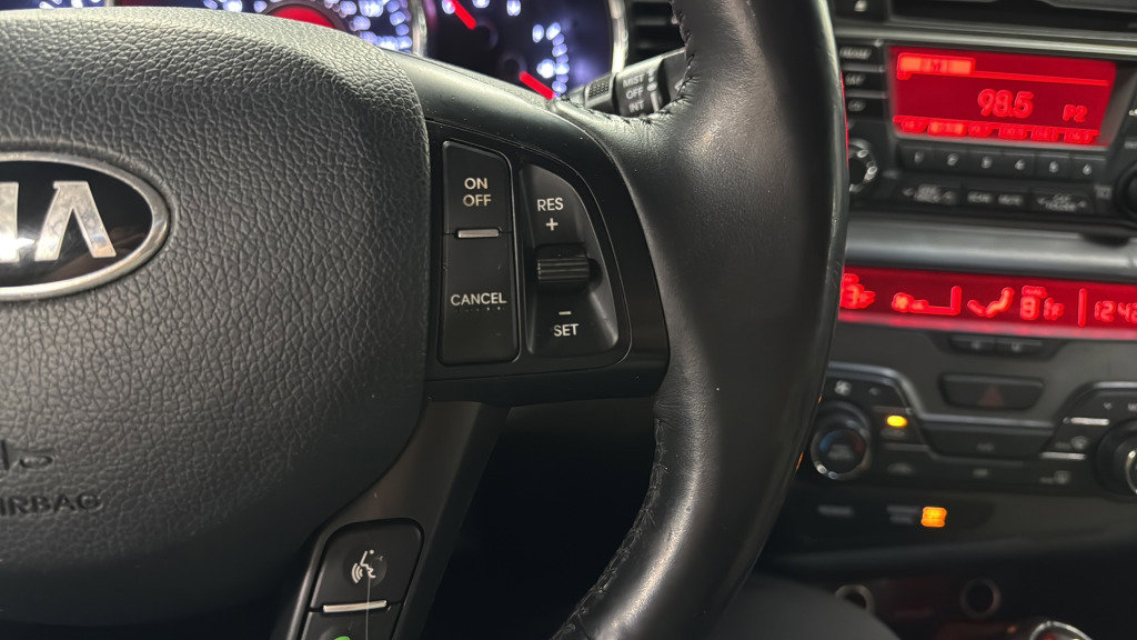 Used 2013 Kia Optima EX image 21