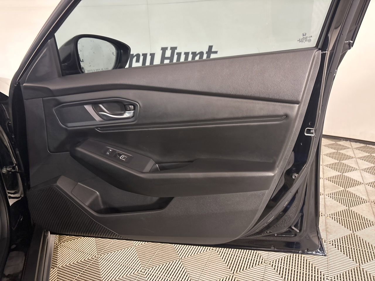 Used 2025 Honda Accord SE image 27