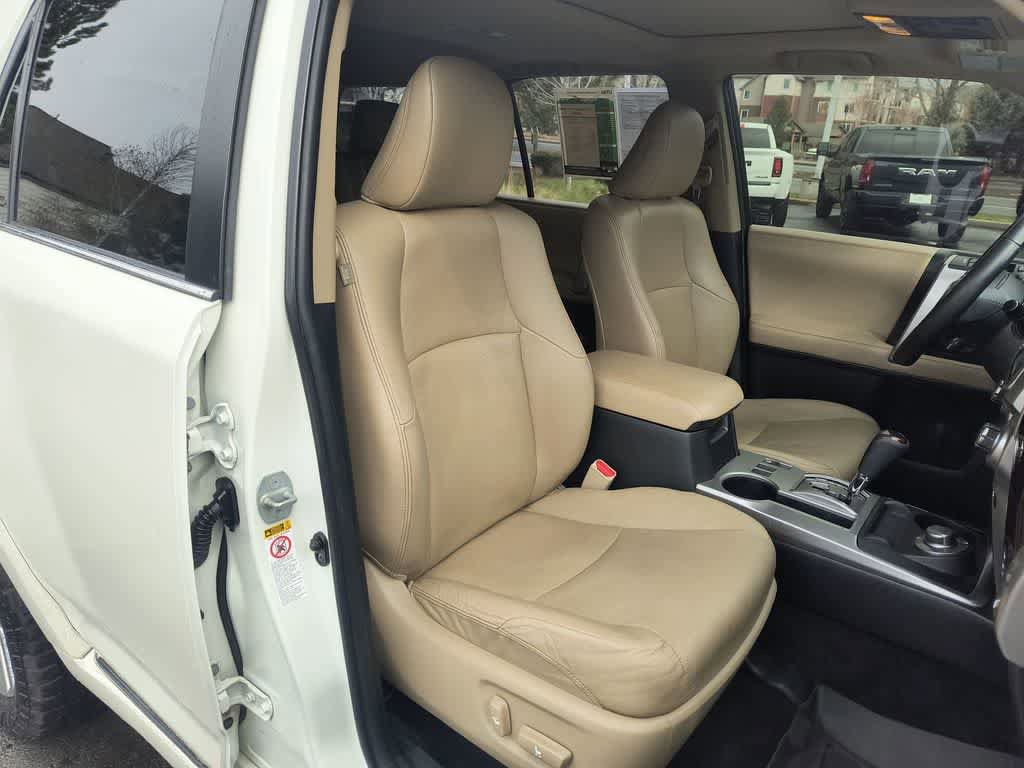 Used 2016 Toyota 4Runner Limited AWD/4WD image 26