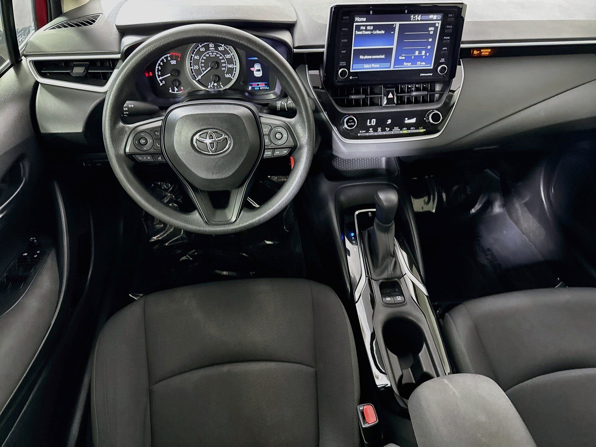 Used 2022 Toyota Corolla LE FWD image 17