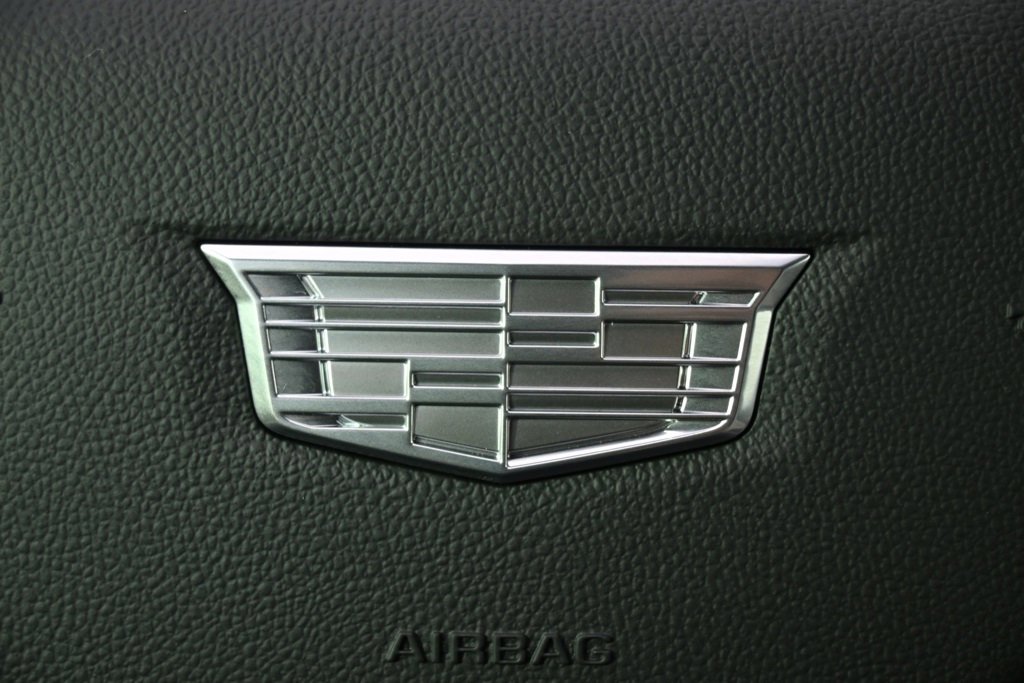 New 2026 Cadillac Vistiq Sport w/ LPO, Floor Liner Package image 35