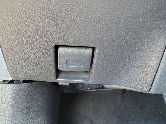 Used 2026 Toyota Corolla LE FWD image 23