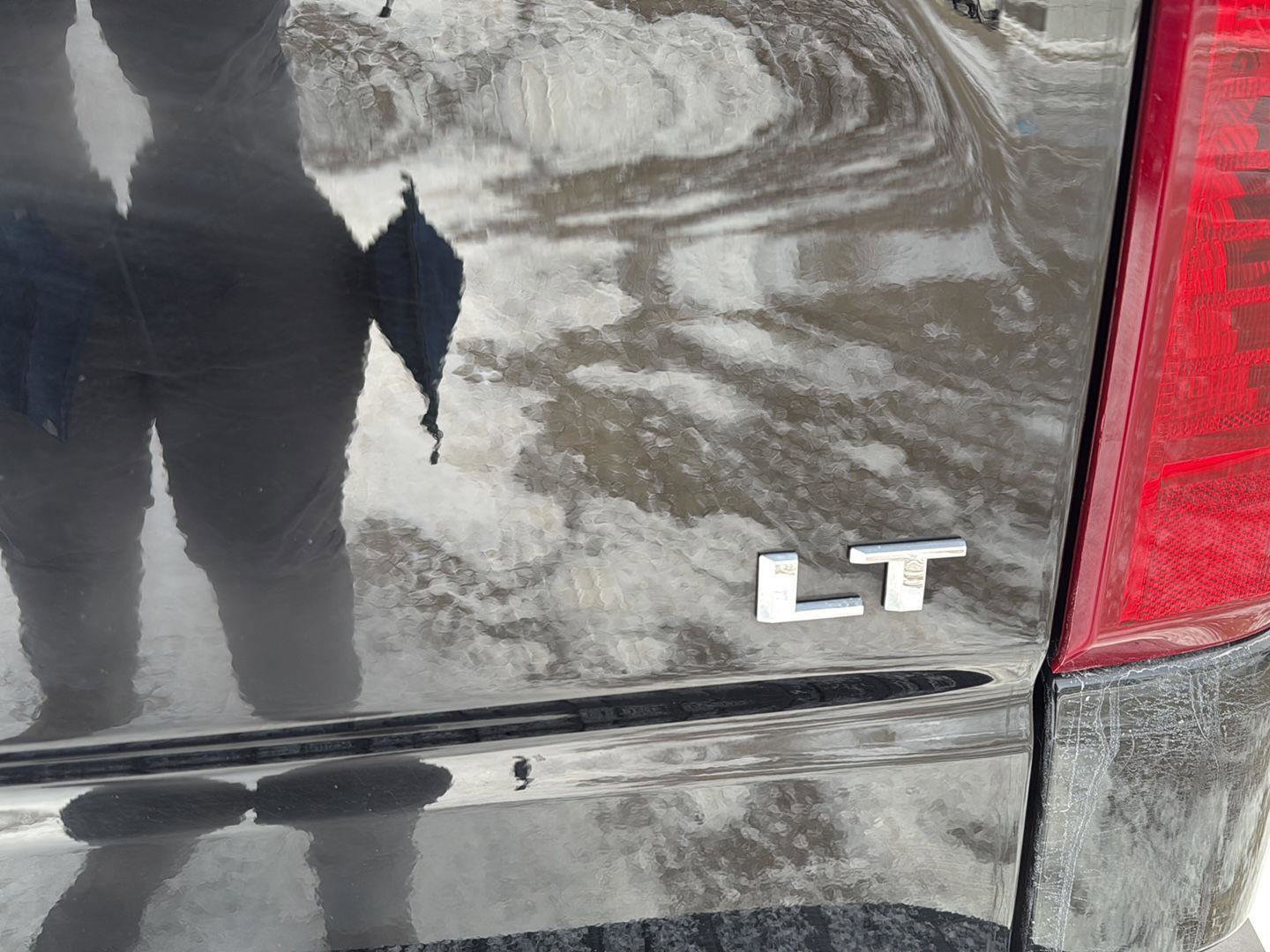 Used 2025 Chevrolet Silverado 1500 LT image 7