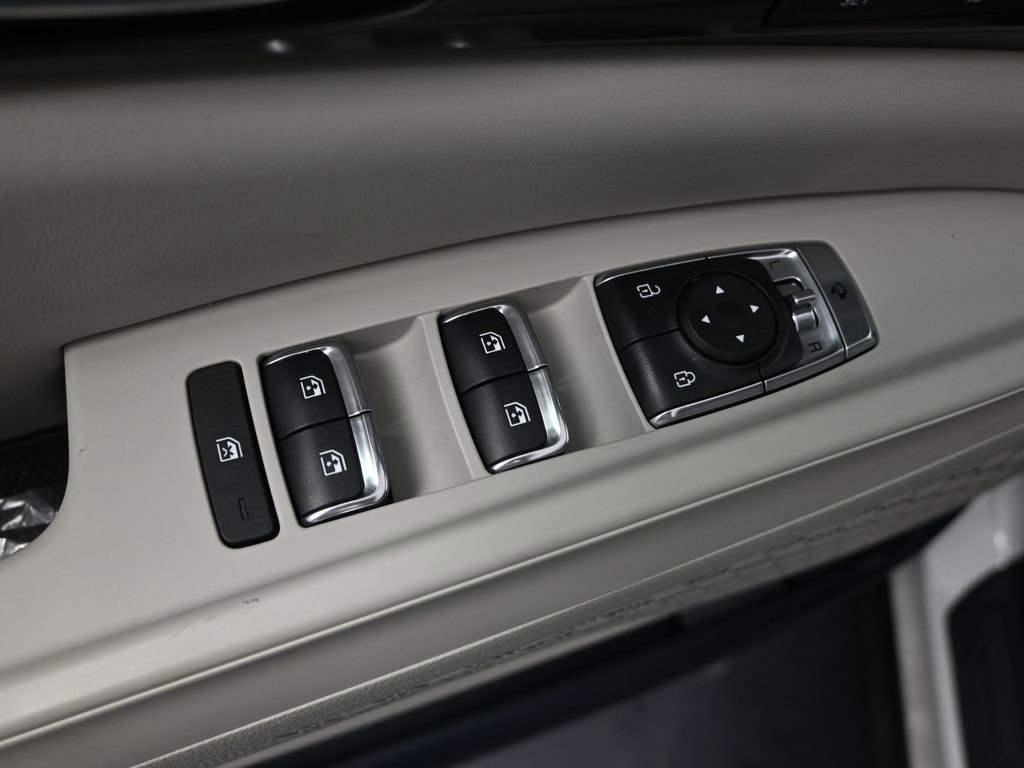 New 2025 Kia Carnival SX w/ SX Dark Edition Package image 11