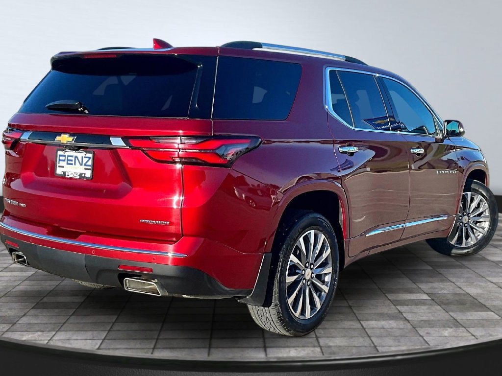 Used 2022 Chevrolet Traverse Premier AWD/4WD image 7
