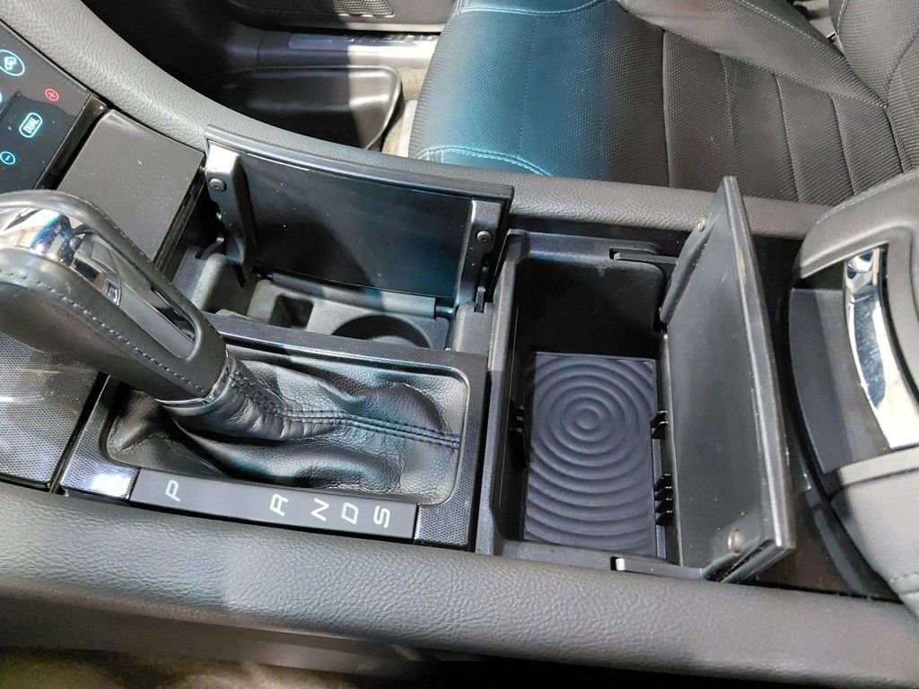 Used 2018 Ford Taurus SHO image 39