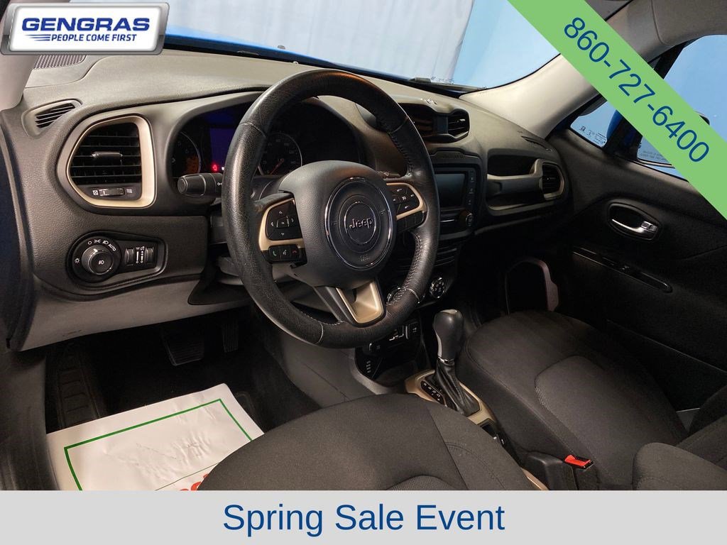 Used 2015 Jeep Renegade Latitude AWD/4WD image 11