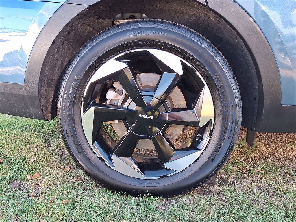 Certified 2025 Kia Sorento EX w/ EX Panoramic Sunroof Package image 19