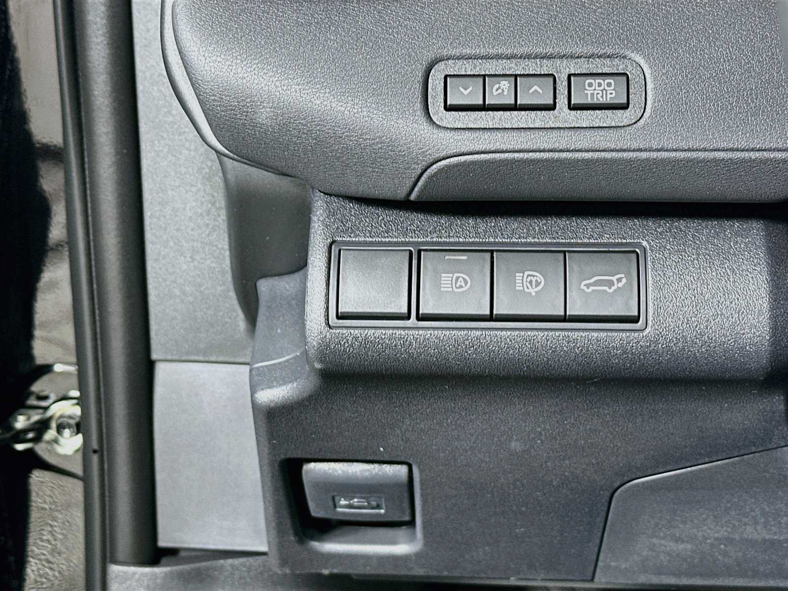 New 2026 Subaru Uncharted AWD image 10