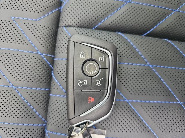 New 2026 Cadillac Escalade IQ Sport 1 w/ LPO, ONYX Package image 38