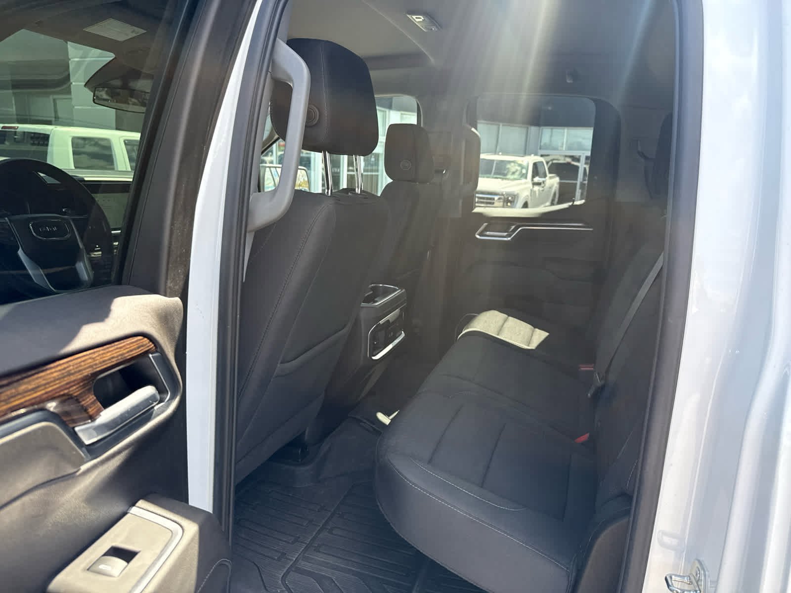 Used 2023 GMC Sierra 1500 Elevation AWD/4WD image 21