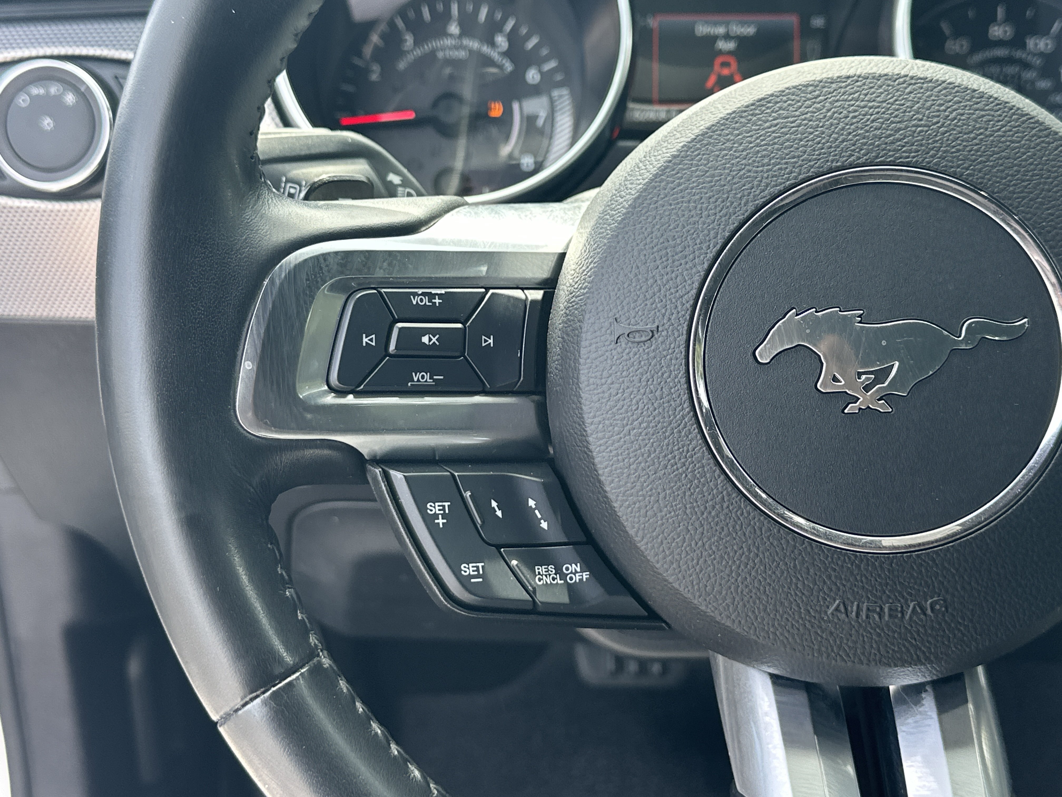 Used 2019 Ford Mustang Convertible w/ Equipment Group 101A RWD image 26