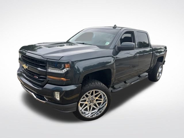 Used 2018 Chevrolet Silverado 1500 LT w/ Texas Edition AWD/4WD image 3