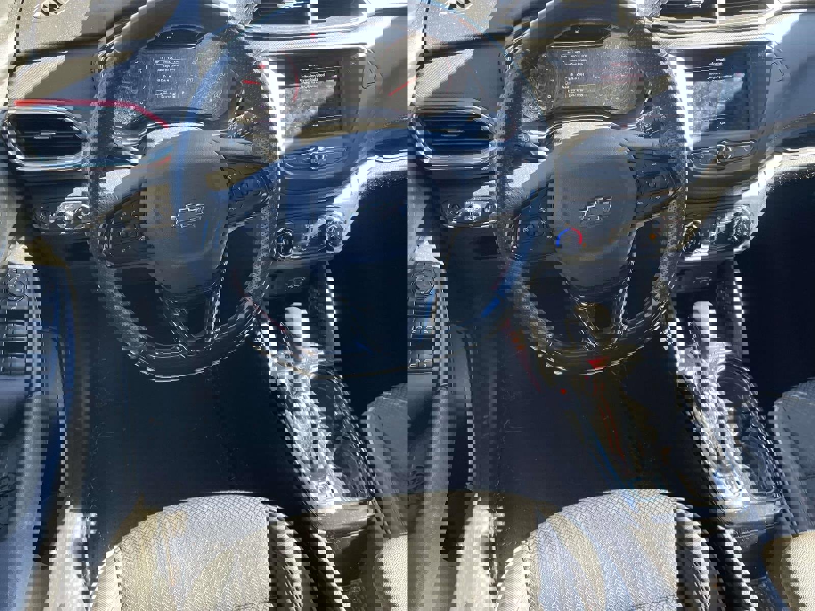 Used 2023 Chevrolet TrailBlazer RS image 11