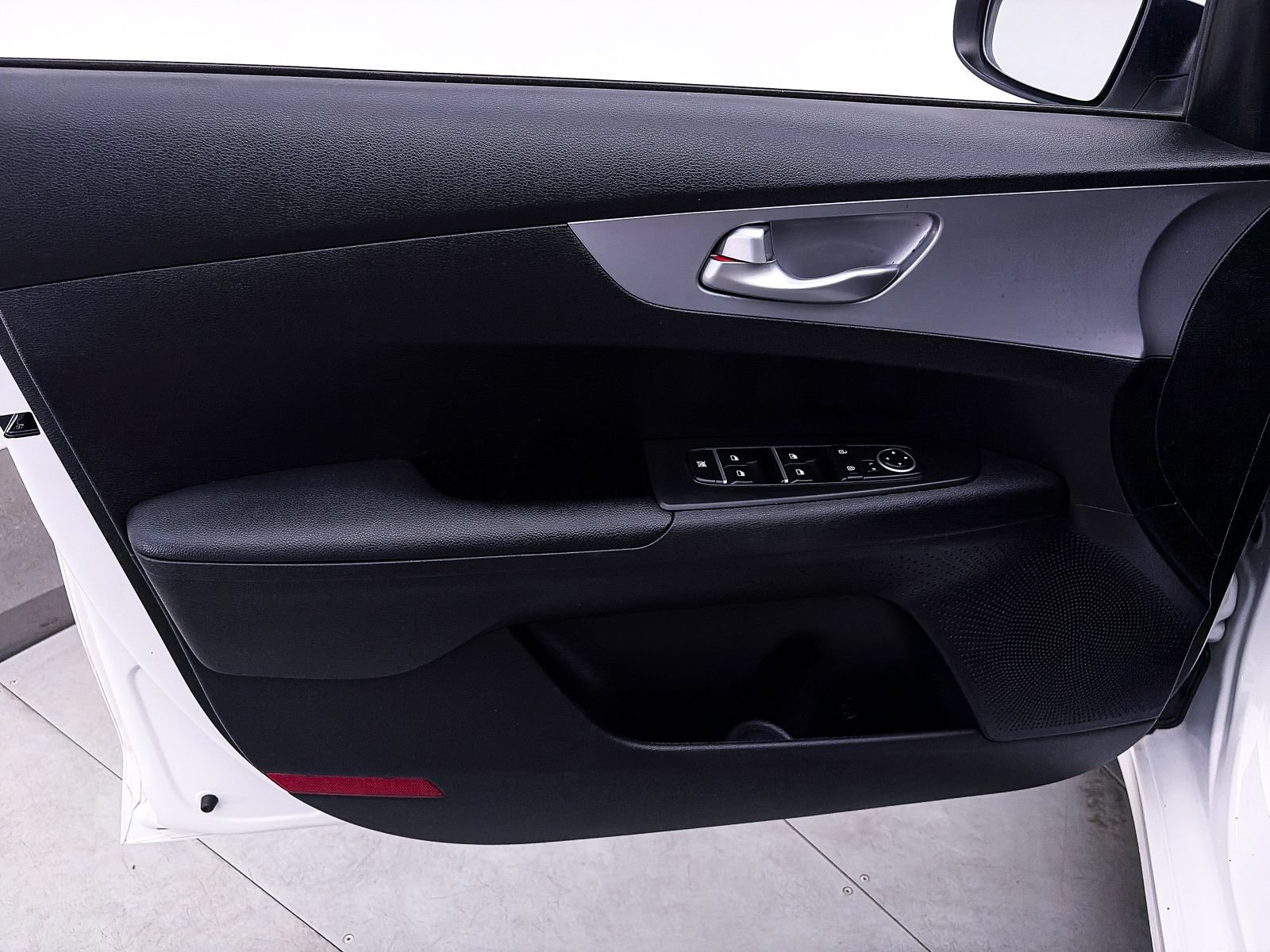 Certified 2023 Kia Forte LXS FWD image 15