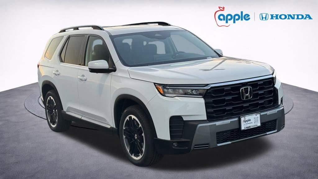 New 2026 Honda Pilot Touring image 1