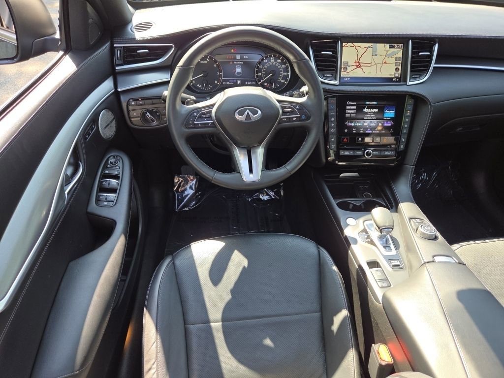 Used 2023 INFINITI QX55 Essential image 34