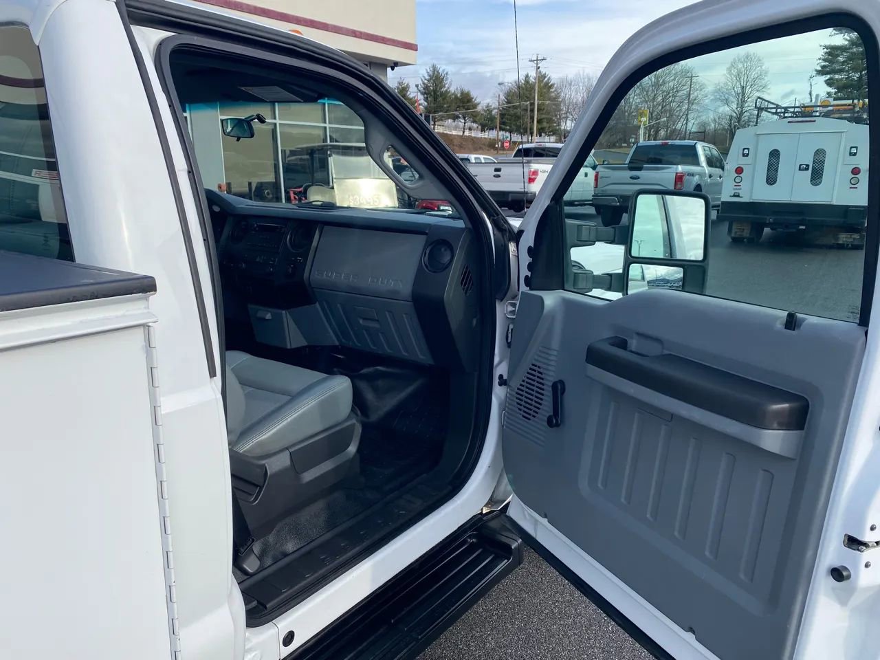 Used 2015 Ford F350 XL RWD image 17