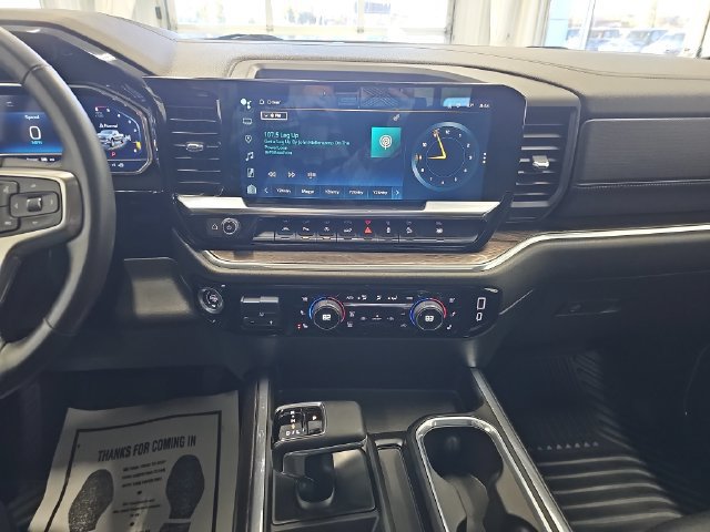 Used 2023 Chevrolet Silverado 1500 LTZ w/ LTZ Premium Package AWD/4WD image 17