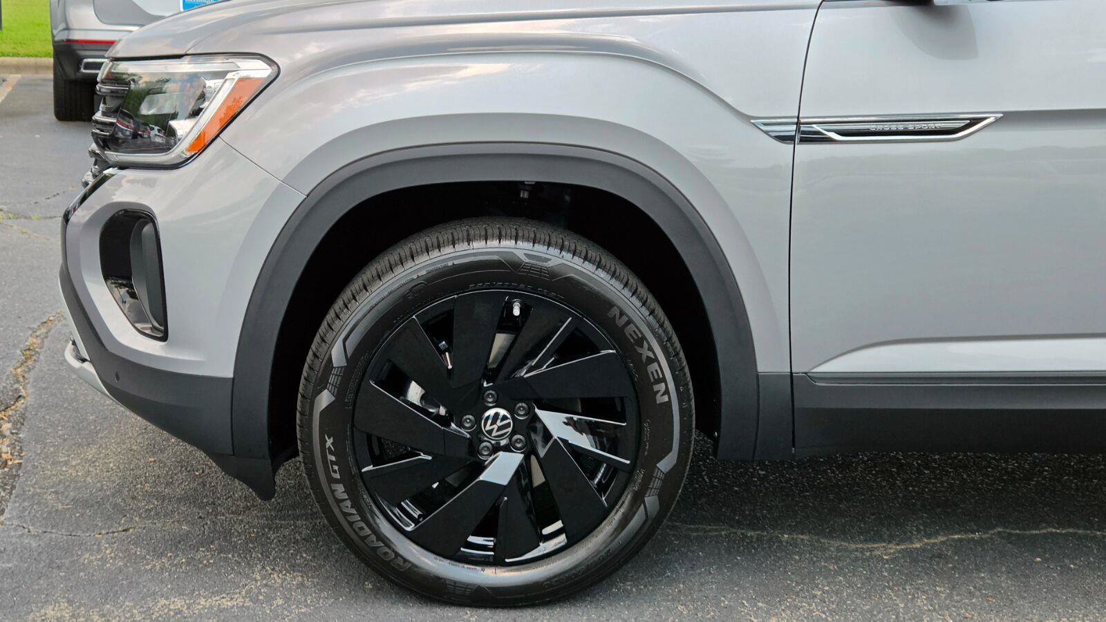 New 2026 Volkswagen Atlas Cross Sport SE AWD/4WD image 15