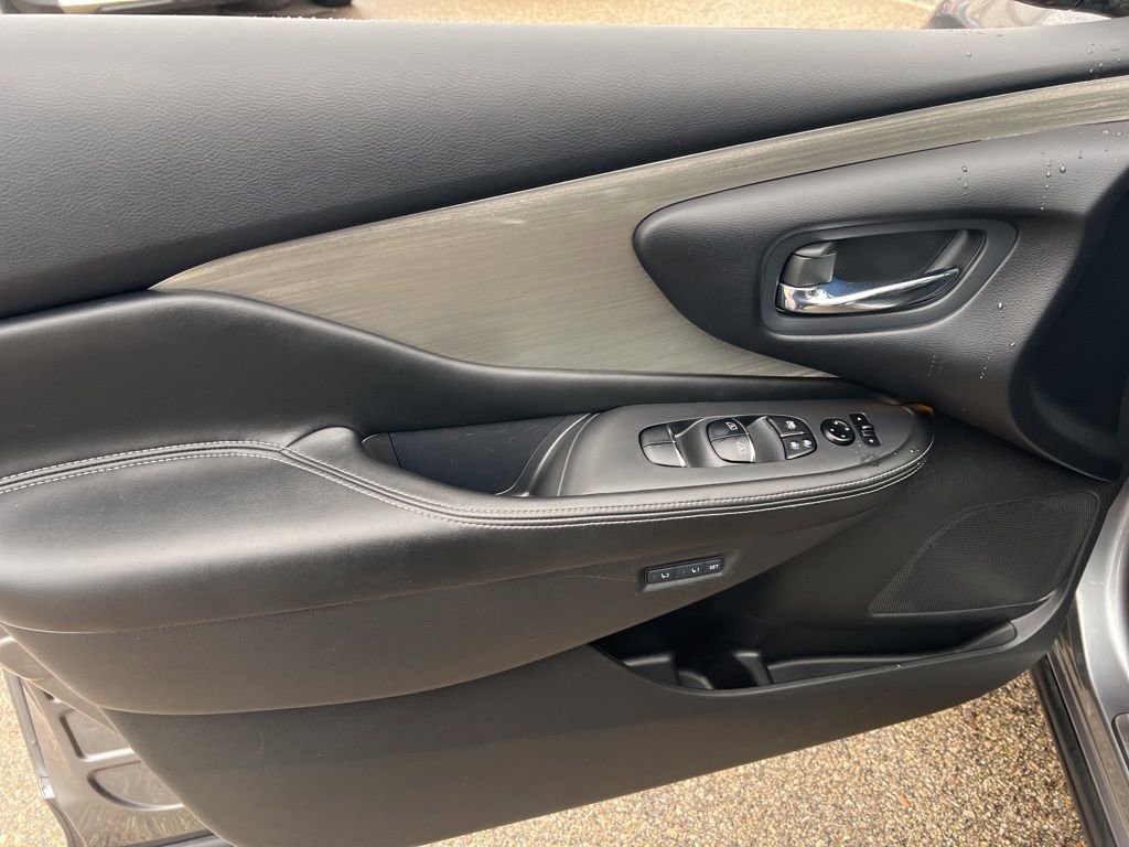 Used 2015 Nissan Murano Platinum w/ Platinum Technology Package AWD/4WD image 7