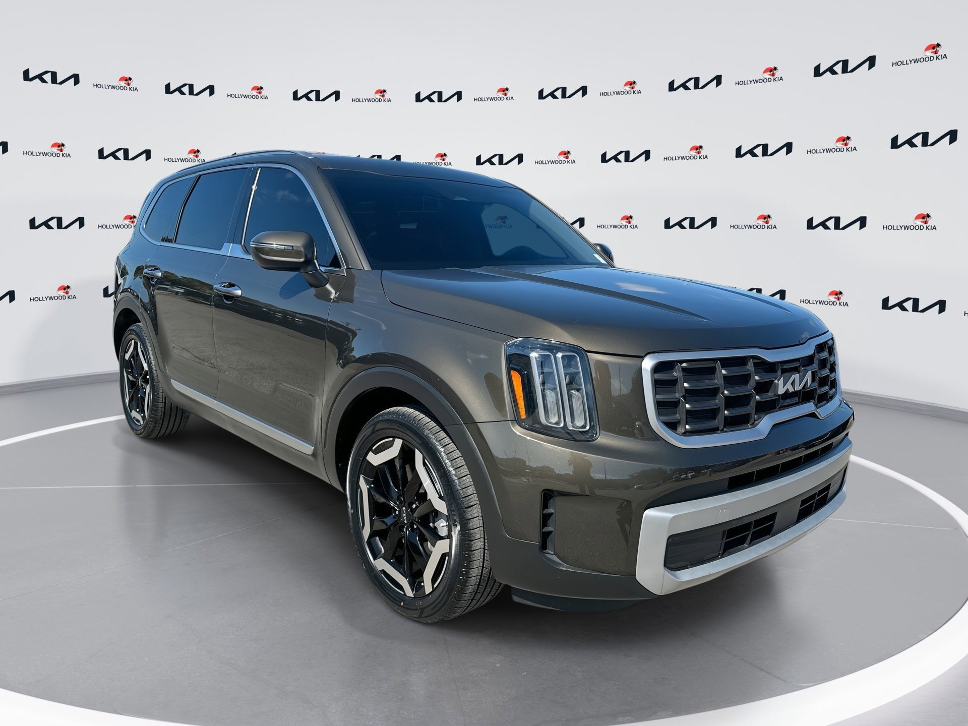 Certified 2023 Kia Telluride S