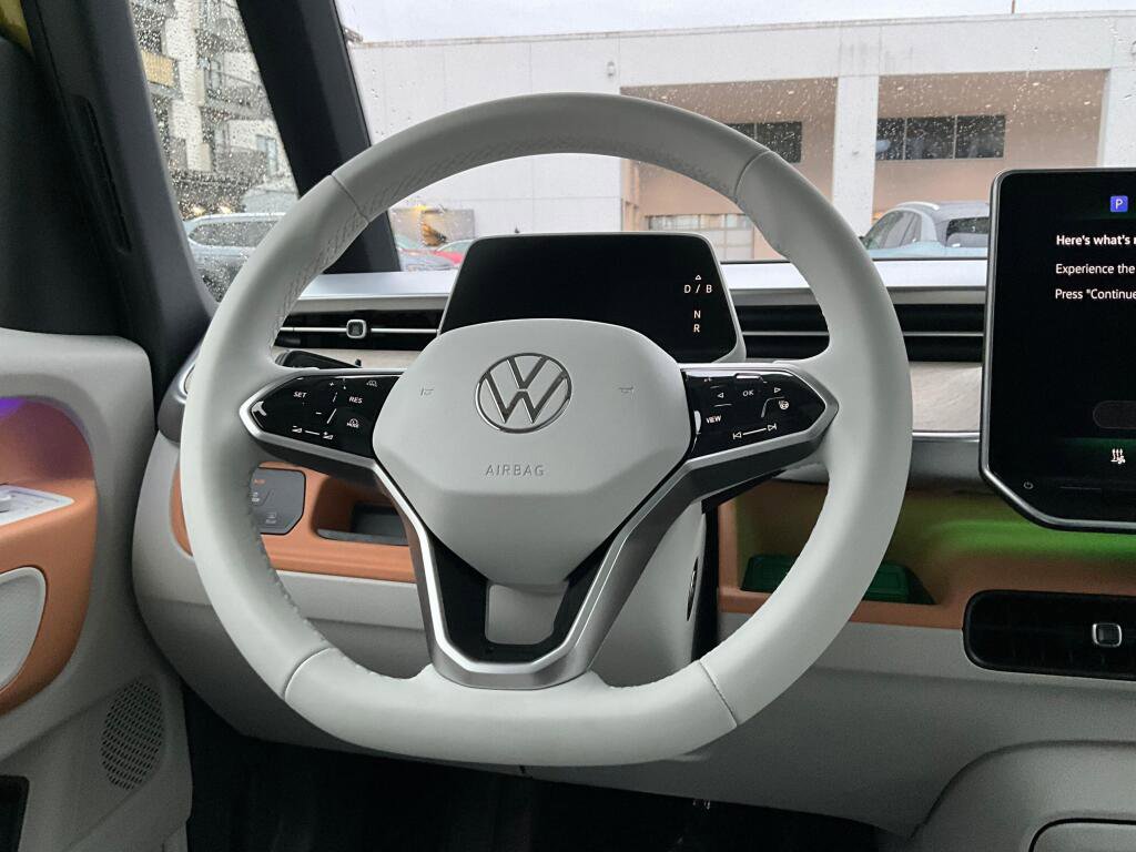 New 2025 Volkswagen ID. Buzz Pro S Plus image 21