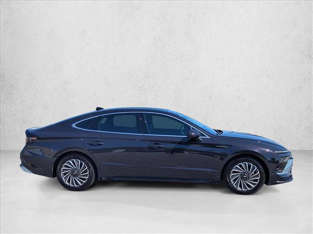 Certified 2025 Hyundai Sonata Limited image 4