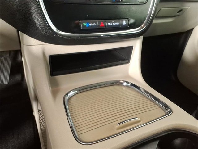 Used 2013 Dodge Grand Caravan SXT w/ Entertainment Group 1 image 19